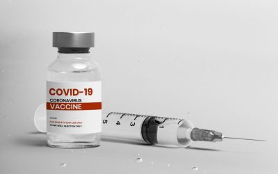 Omicron y refuerzos de la vacuna COVID-19